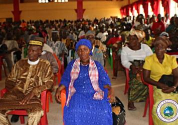Citizens listening attentively to President Weah speaking in Gbarnga.EXECUTIVE MANSION