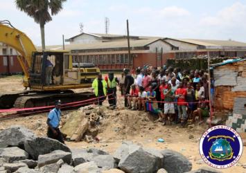 Citizens witnessing the Launch of the Coastal Defense Project in New kru TownEXECUTIVE MANSION