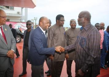 Pres. Weah greets officials of government at RIAEXECUTIVE MANSION
