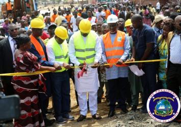 President Weah cuts ribbon launching the coastal defense project in New Kru TownEXECUTIVE MANSION