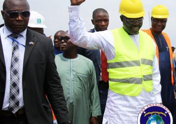 President Weah elated following the launch of the Coastal Defense Project in New Kru TownEXECUTIVE MANSION