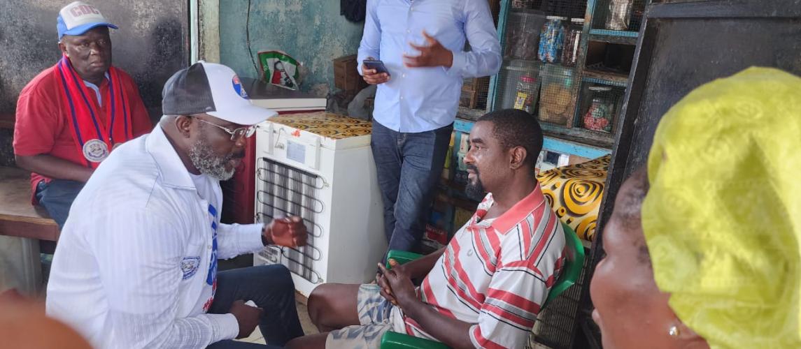 President Weah chats with an electorate 